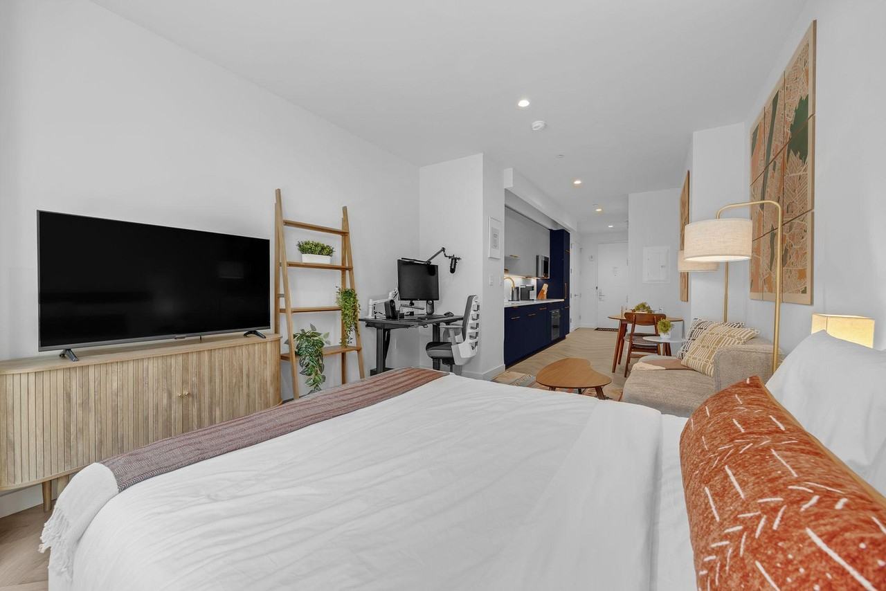 980 6th Avenue - Photo 6 of 51