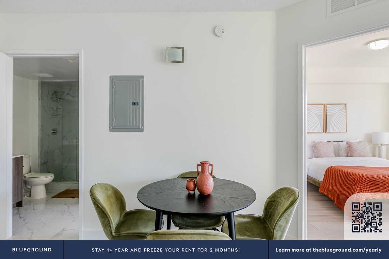 1000 Northwest 7th Street - Photo 7 of 48