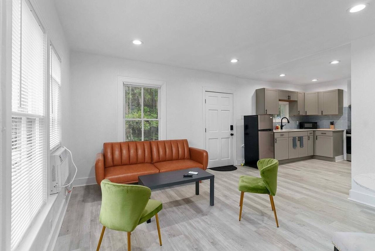 412 Harwood Street - Photo 2 of 17