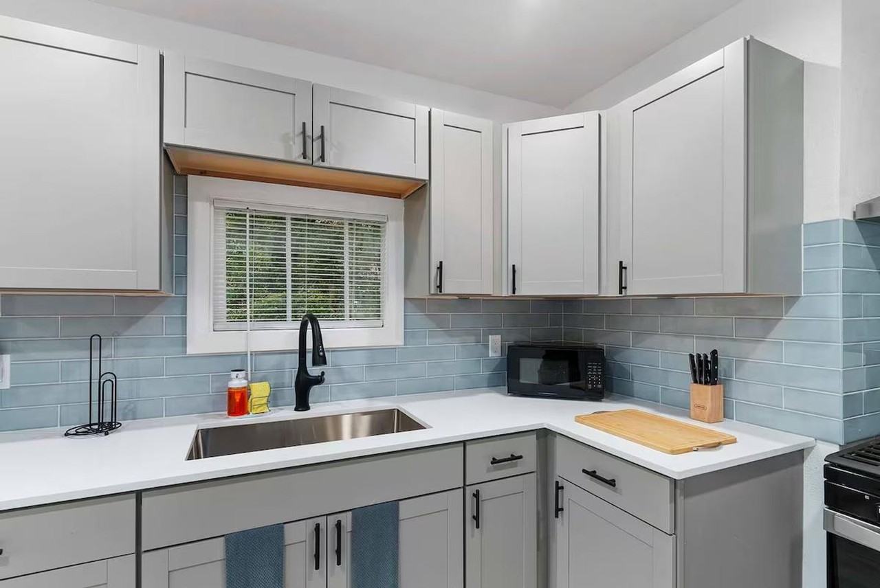 412 Harwood Street - Photo 7 of 15