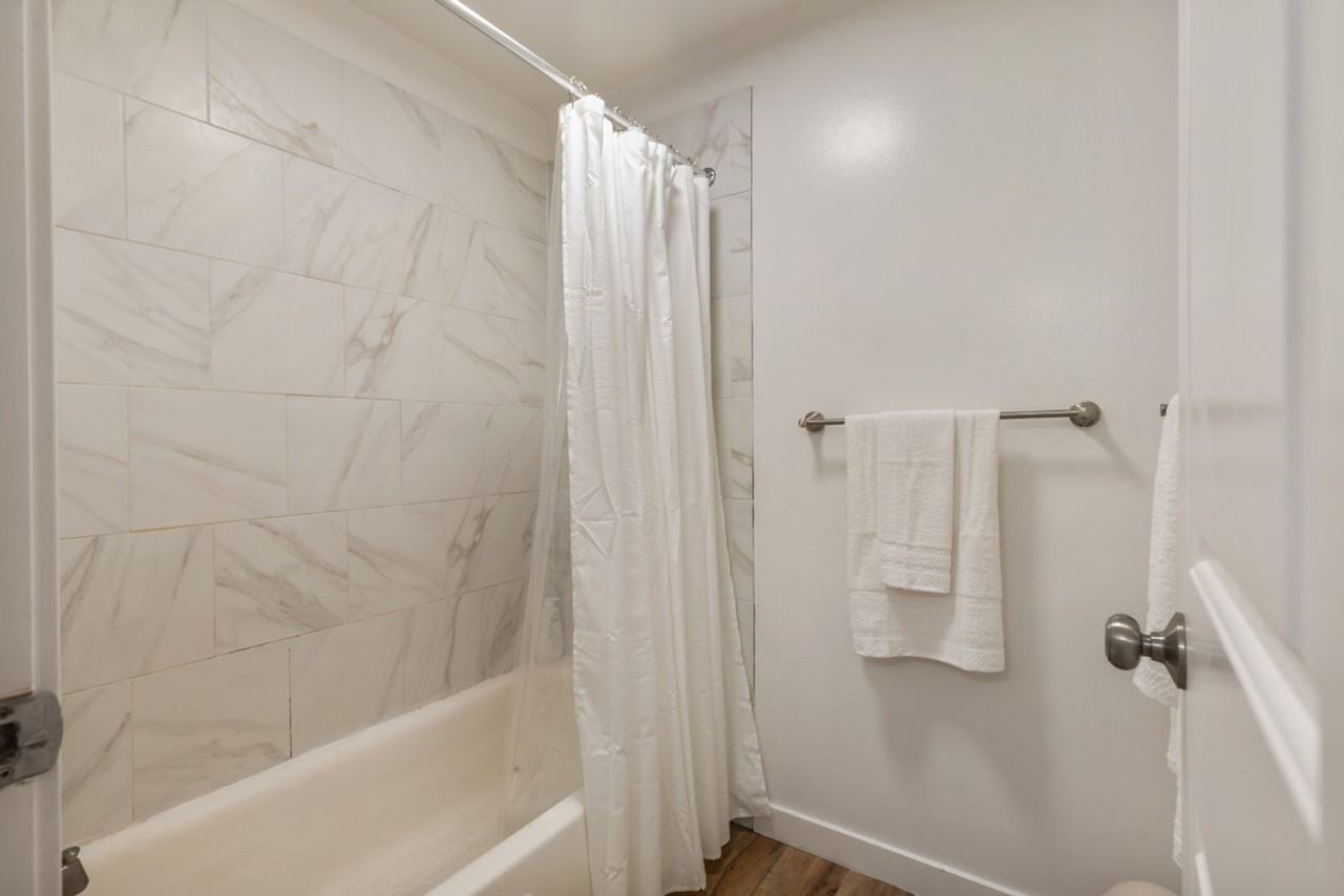 15706 Ash Way #1234677P - Photo 6 of 20