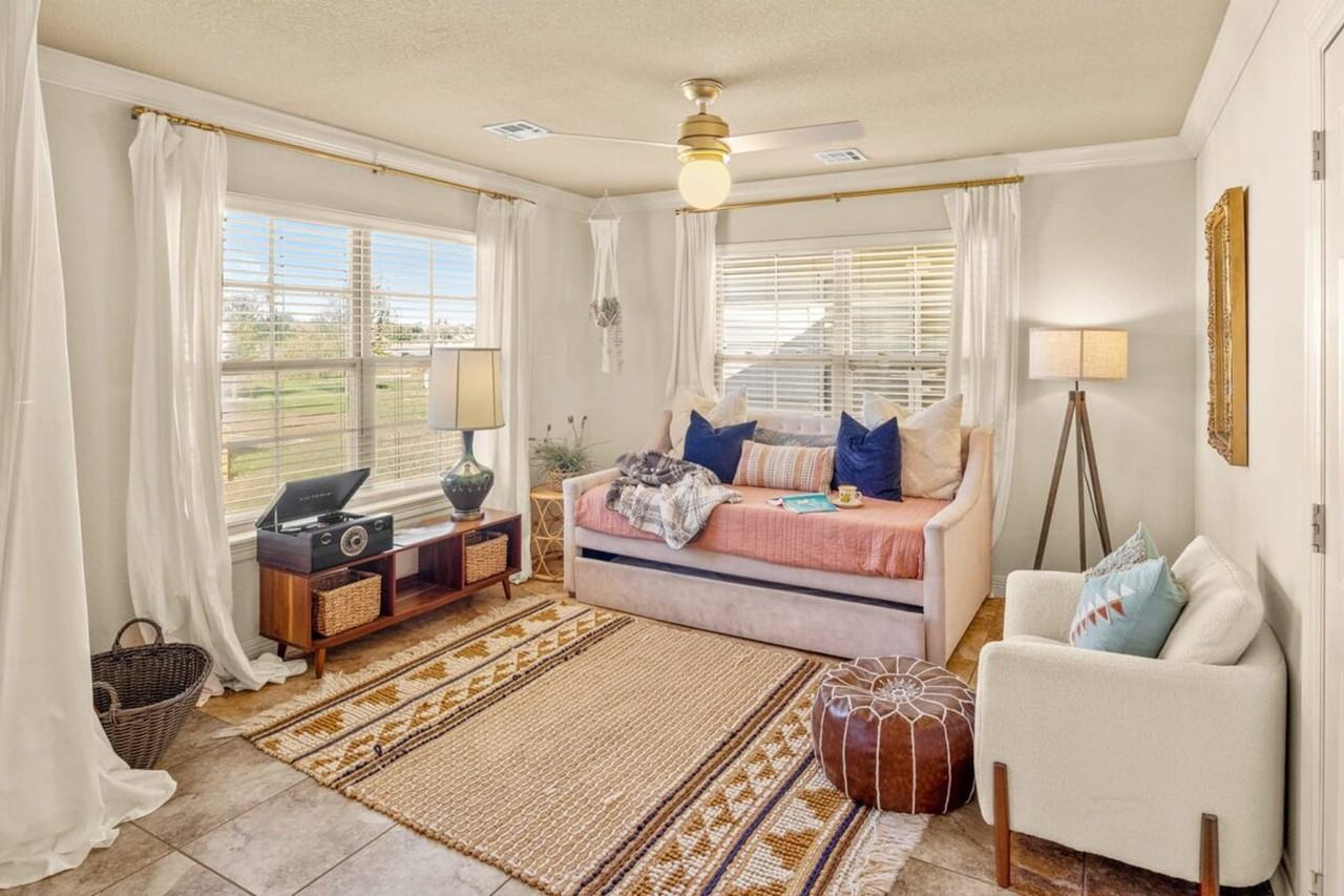 4181 N Rolling Meadows Dr #1241293P - Photo 3 of 37