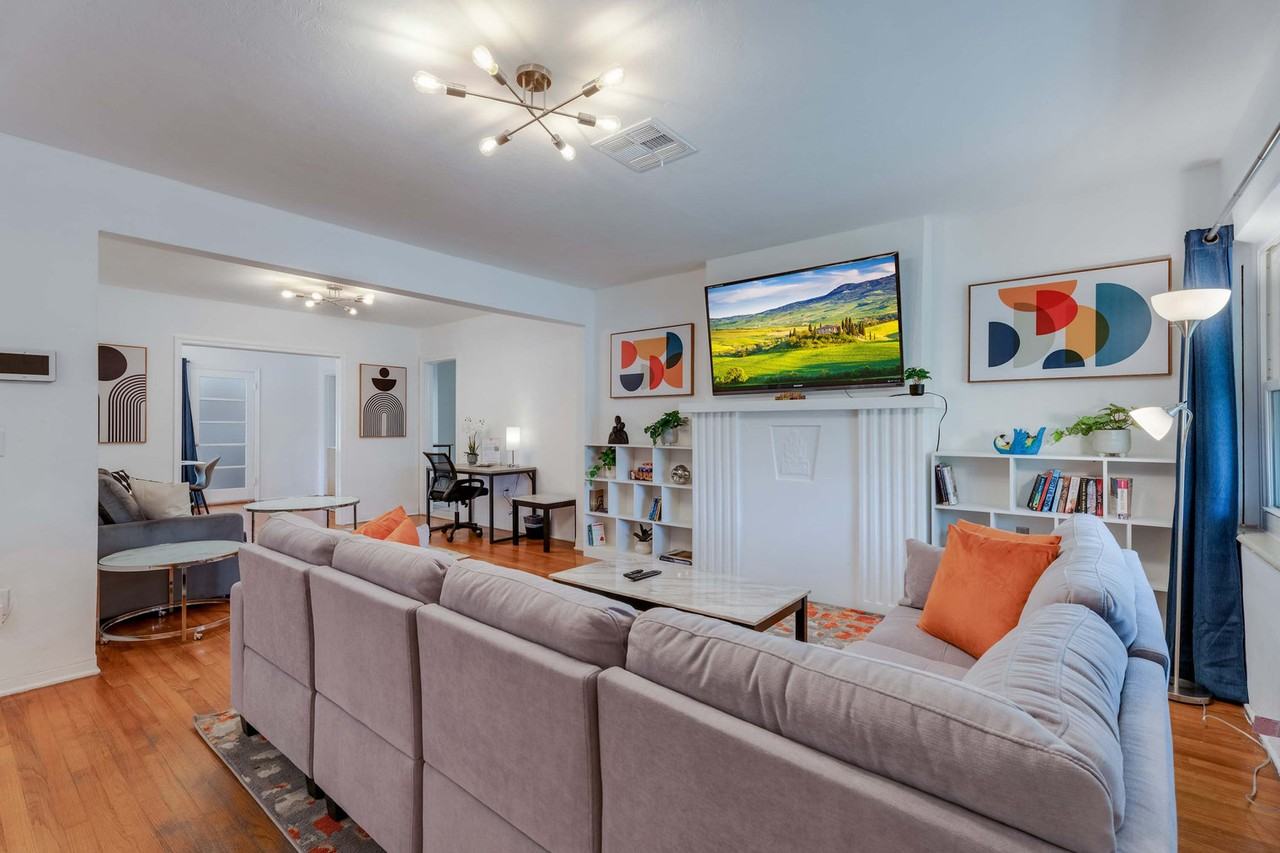 820 Sw 26th Rd #1241890P - Photo 4 of 34