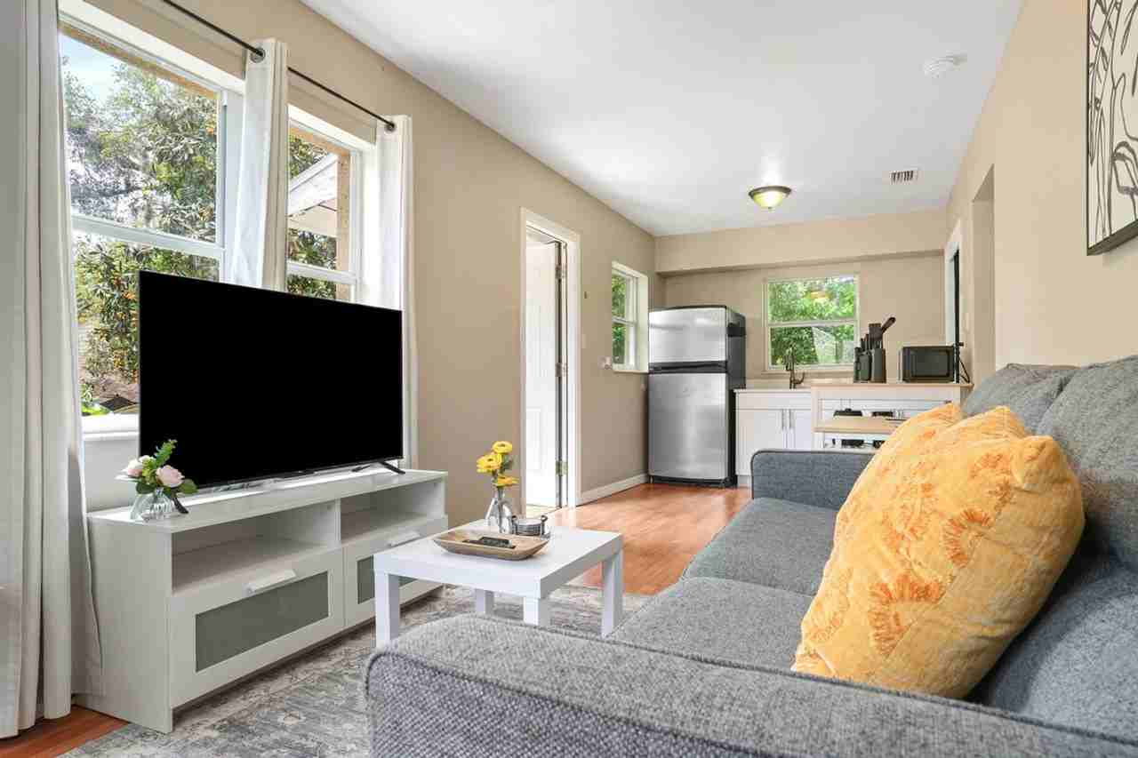 1022 E 25th Ave #1244327P - Photo 3 of 19