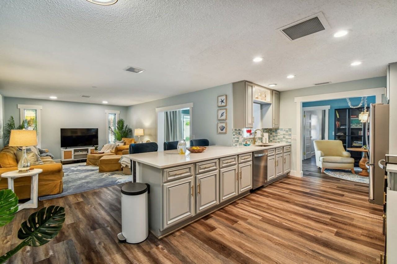 512 Wayfarer Dr #1244468P - Photo 2 of 40