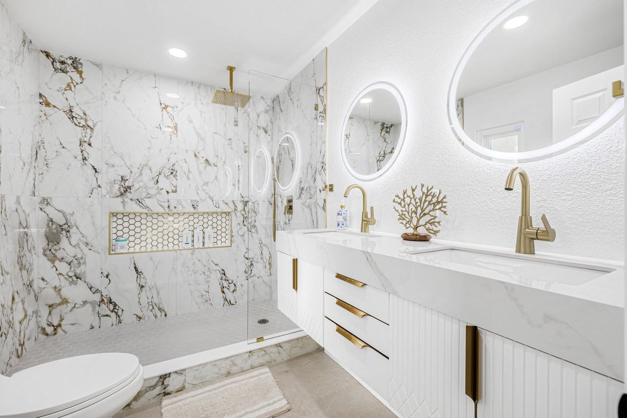 7516 22nd Ave W #1244473P - Photo 3 of 50