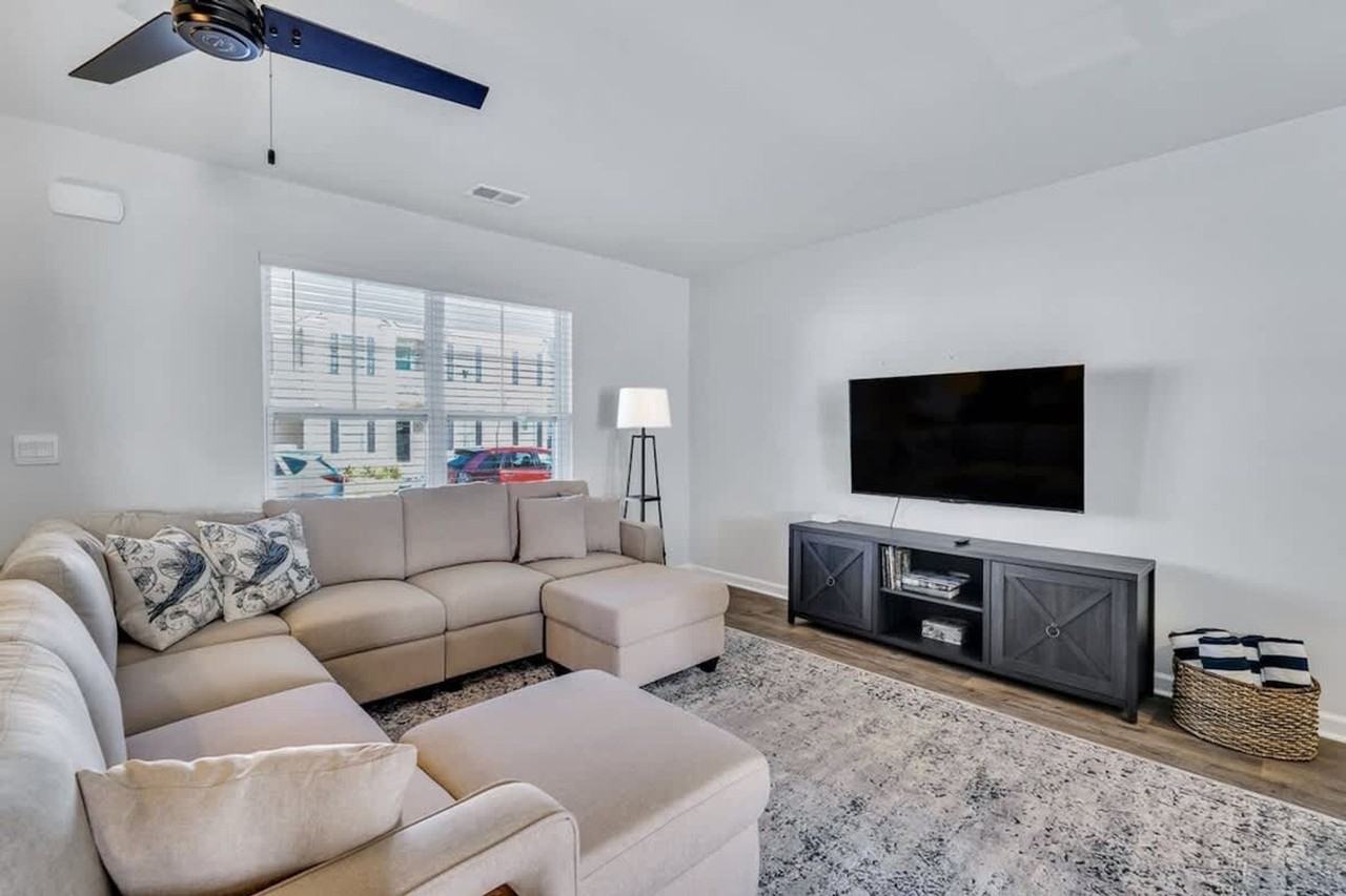 321 Dogwood Cir #1244799P - Photo 3 of 39