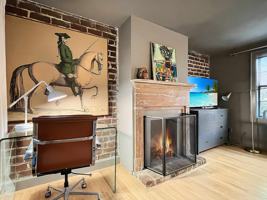 featured image of 120 E Charlton Ln