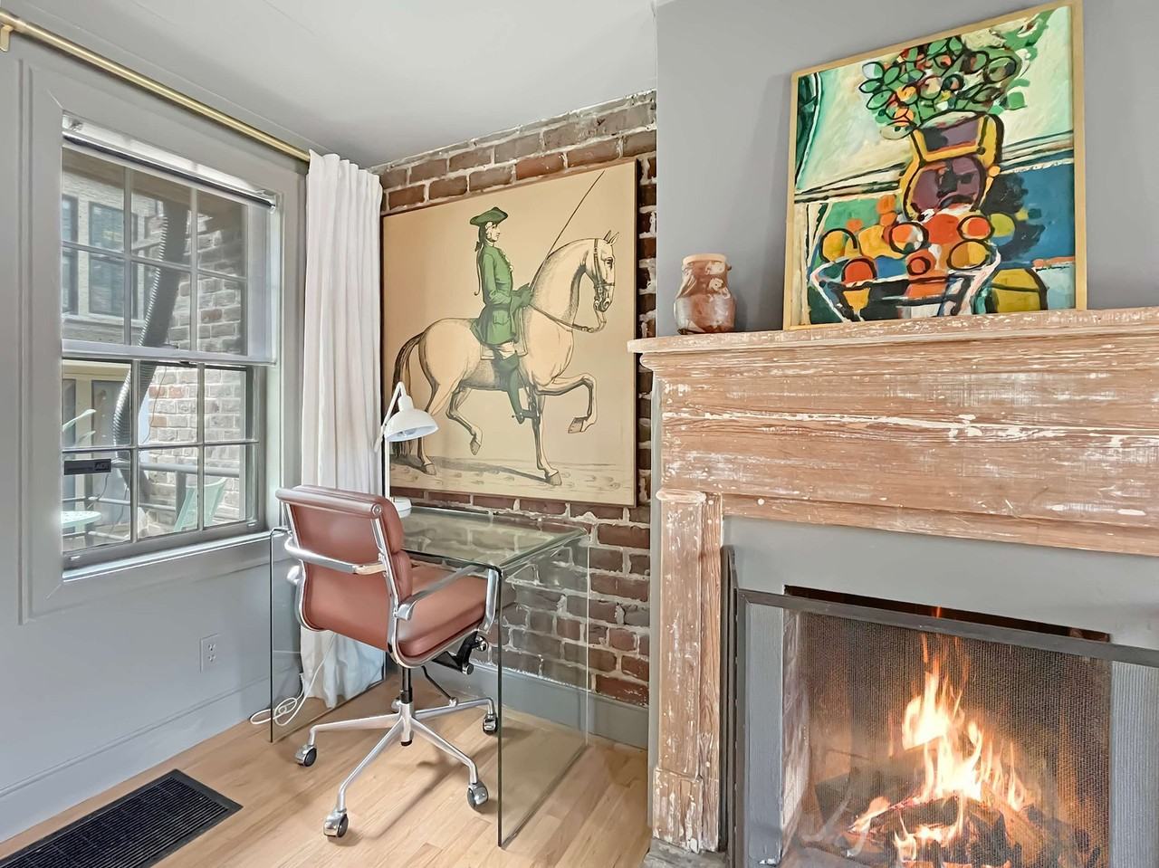 120 E Charlton Ln #1244825P - Photo 4 of 23