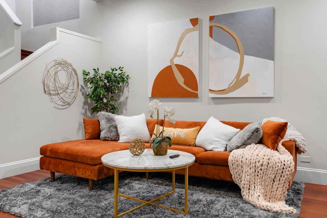 1621 W Beach Ave #1244913P - Photo 2 of 50