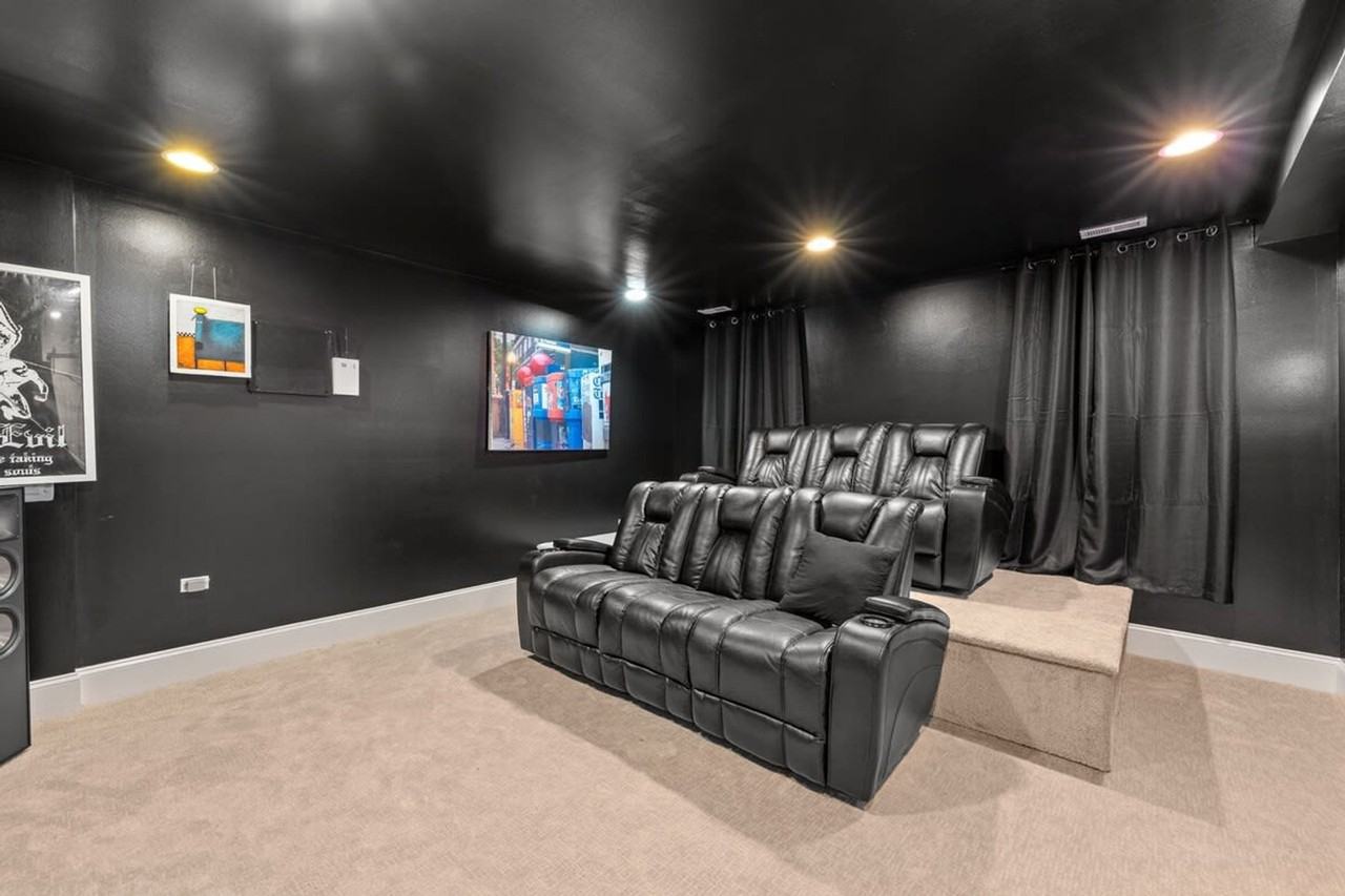 1621 W Beach Ave #1244913P - Photo 4 of 50