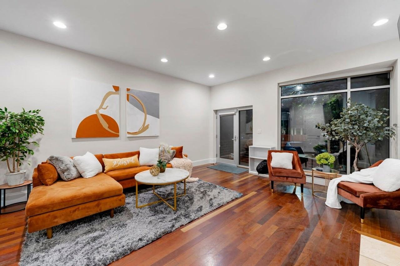 1621 W Beach Ave #1244913P - Photo 7 of 50