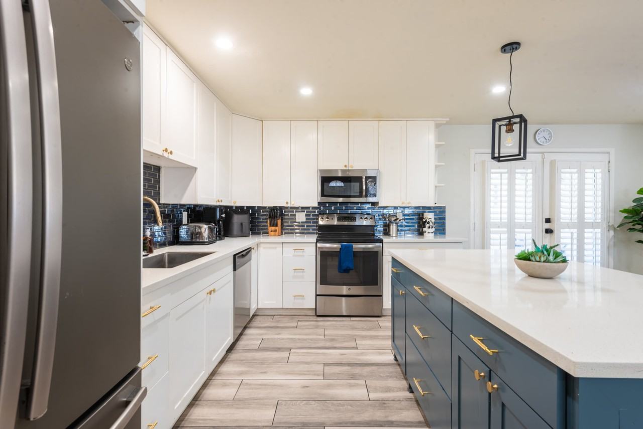 3502 E Crocus Dr #1244941P - Photo 2 of 50