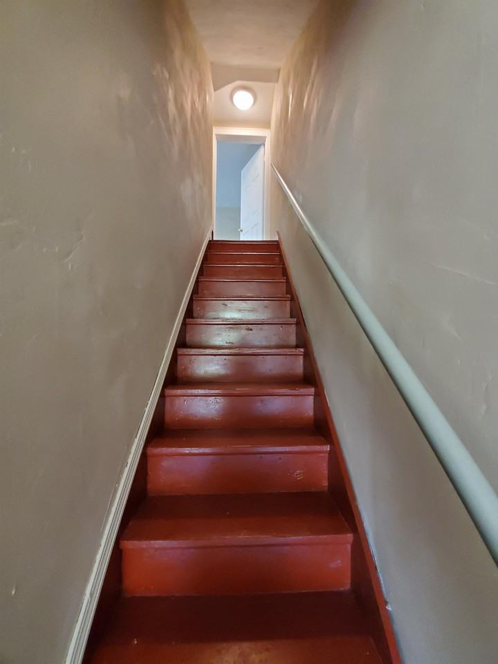 1426 Ne 9th St #1 - Photo 2 of 25