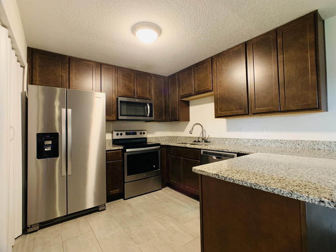 52 Windtree Ln #1 - Photo 2 of 11