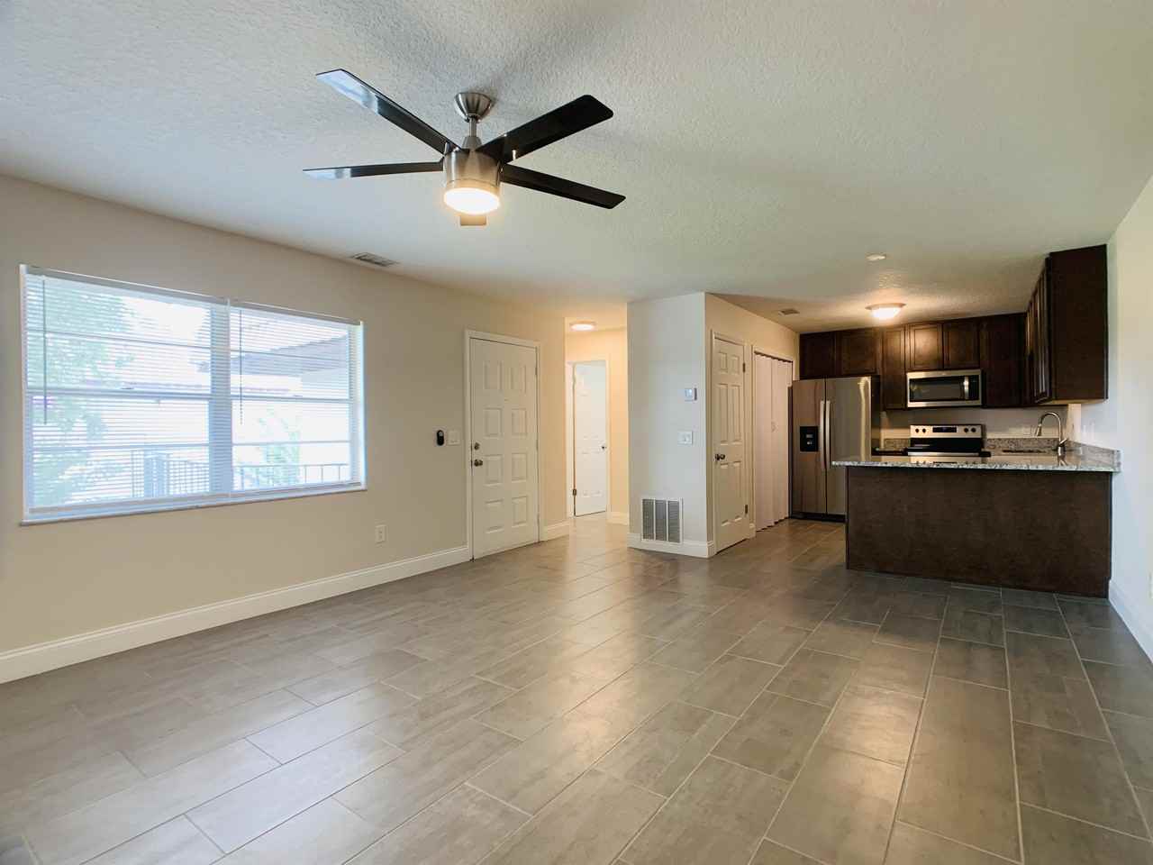 52 Windtree Ln #1 - Photo 6 of 11