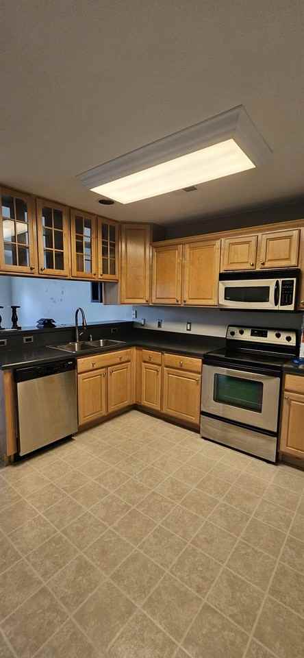 260 Whitchuch Street - Photo 2 of 10