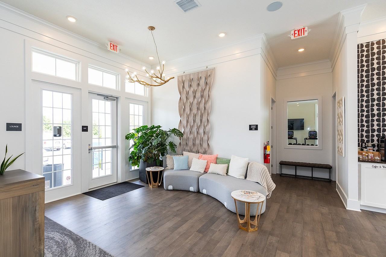 Hamilton Woods - Photo 4 of 50