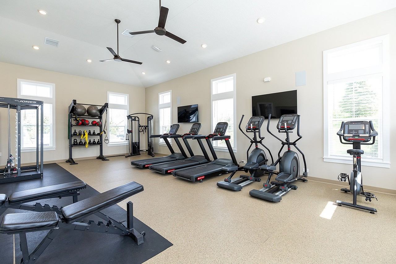 Hamilton Woods - Photo 7 of 50