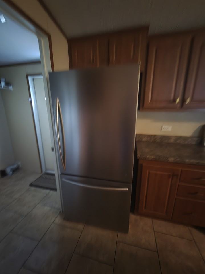 785 4th St - Photo 3 of 20