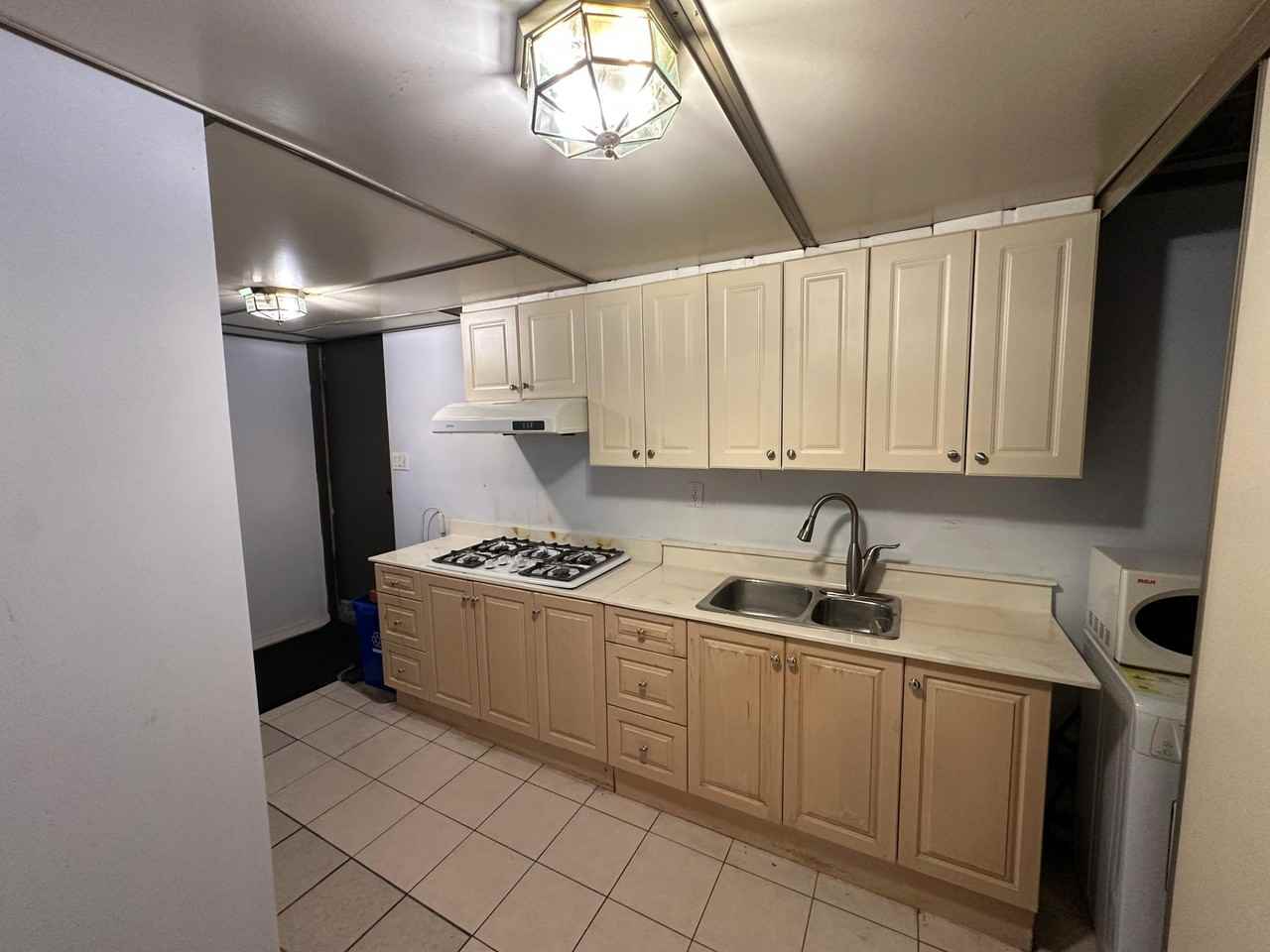 28 Sycamore Drive - Photo 5 of 14