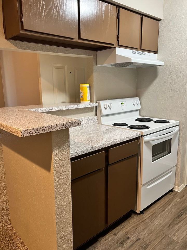 Settlers Cove - Photo 3 of 46