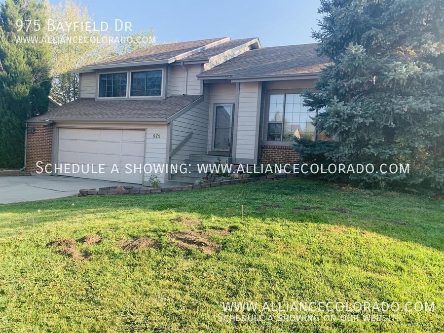 975 Bayfield Dr - Photo 3 of 47