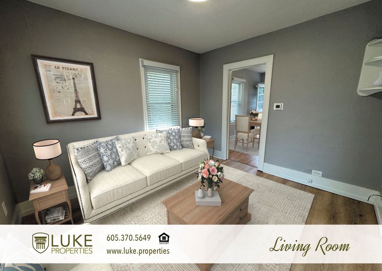 607 W 1st St - Photo 3 of 15