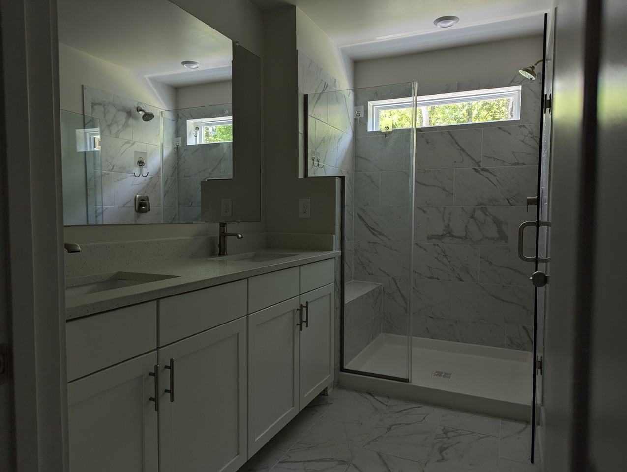 2942 Bridgewater Dr - Photo 6 of 18