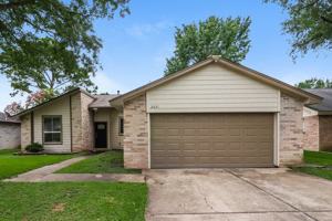featured image of 2631 Dawn Star Dr