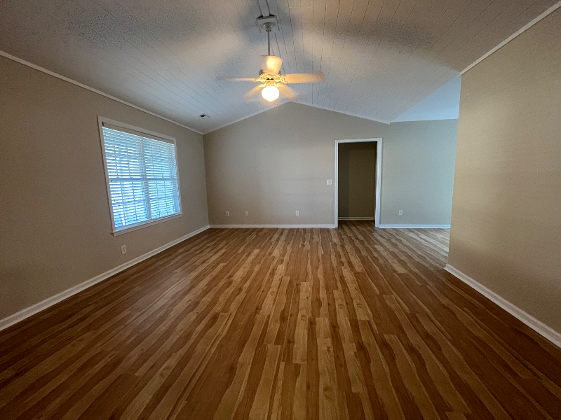 114 Belvedere Dr - Photo 3 of 17