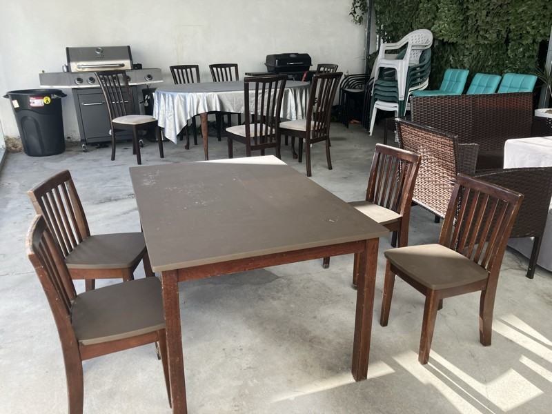 1415 Stearns Dr - Photo 3 of 50