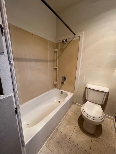 3904 North Albina Avenue #3 - Photo 3 of 13