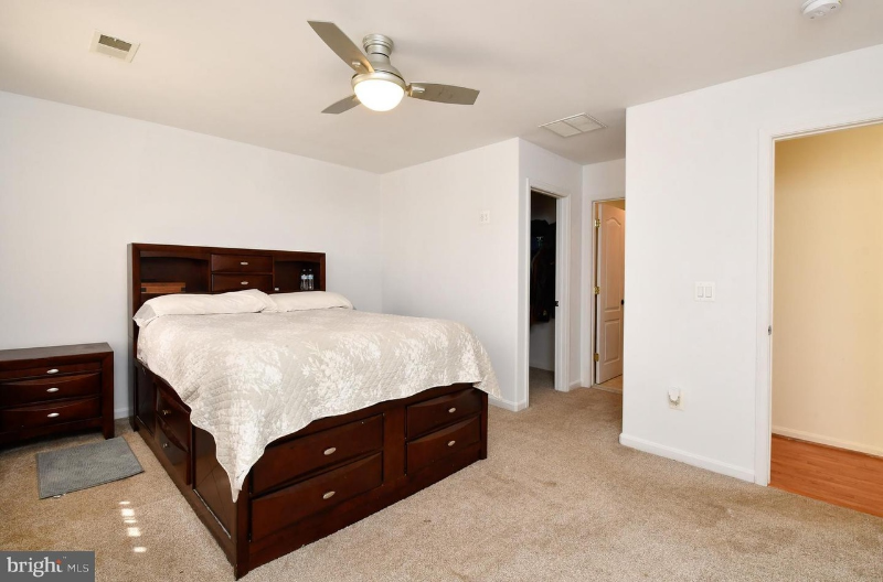 542 Windermere Dr - Photo 2 of 9