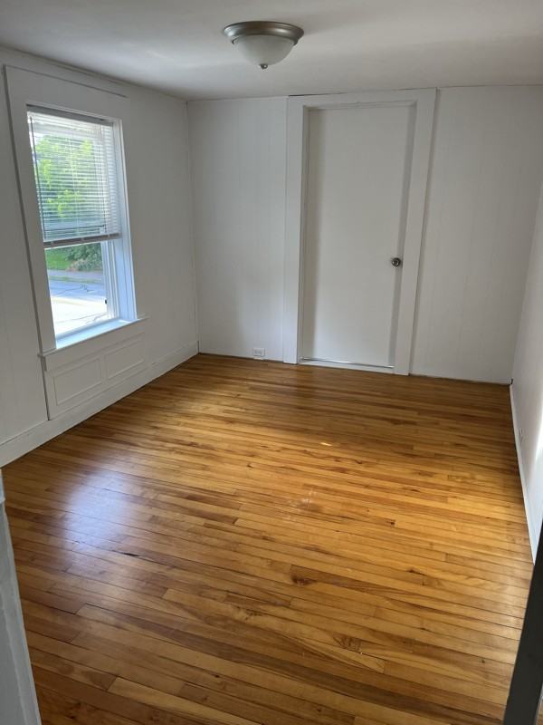 75 Glass St #75 - Photo 3 of 16