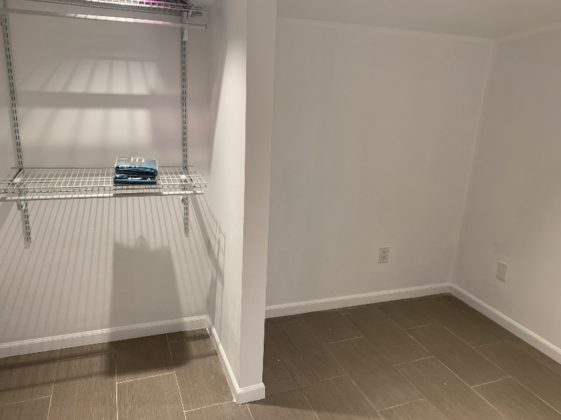 2817 S Center St - Photo 7 of 10