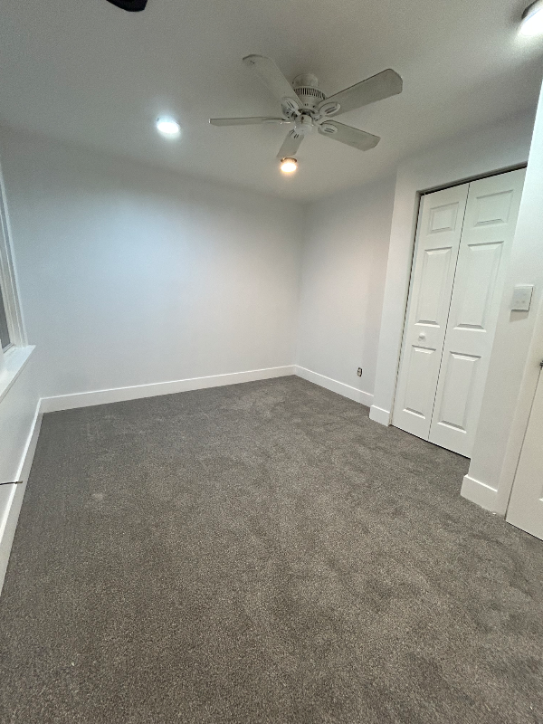 6696 Washington Ave - Photo 7 of 9