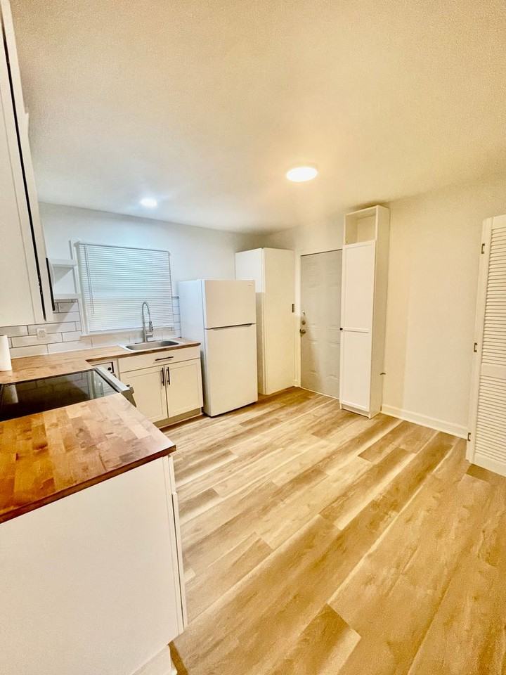 914 Holder Dr - Photo 4 of 15