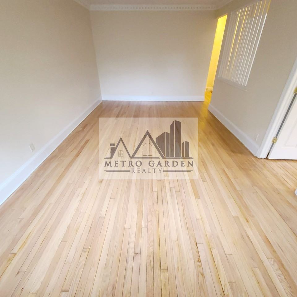 72-38 Yellowstone Boulevard #2 - Photo 4 of 20