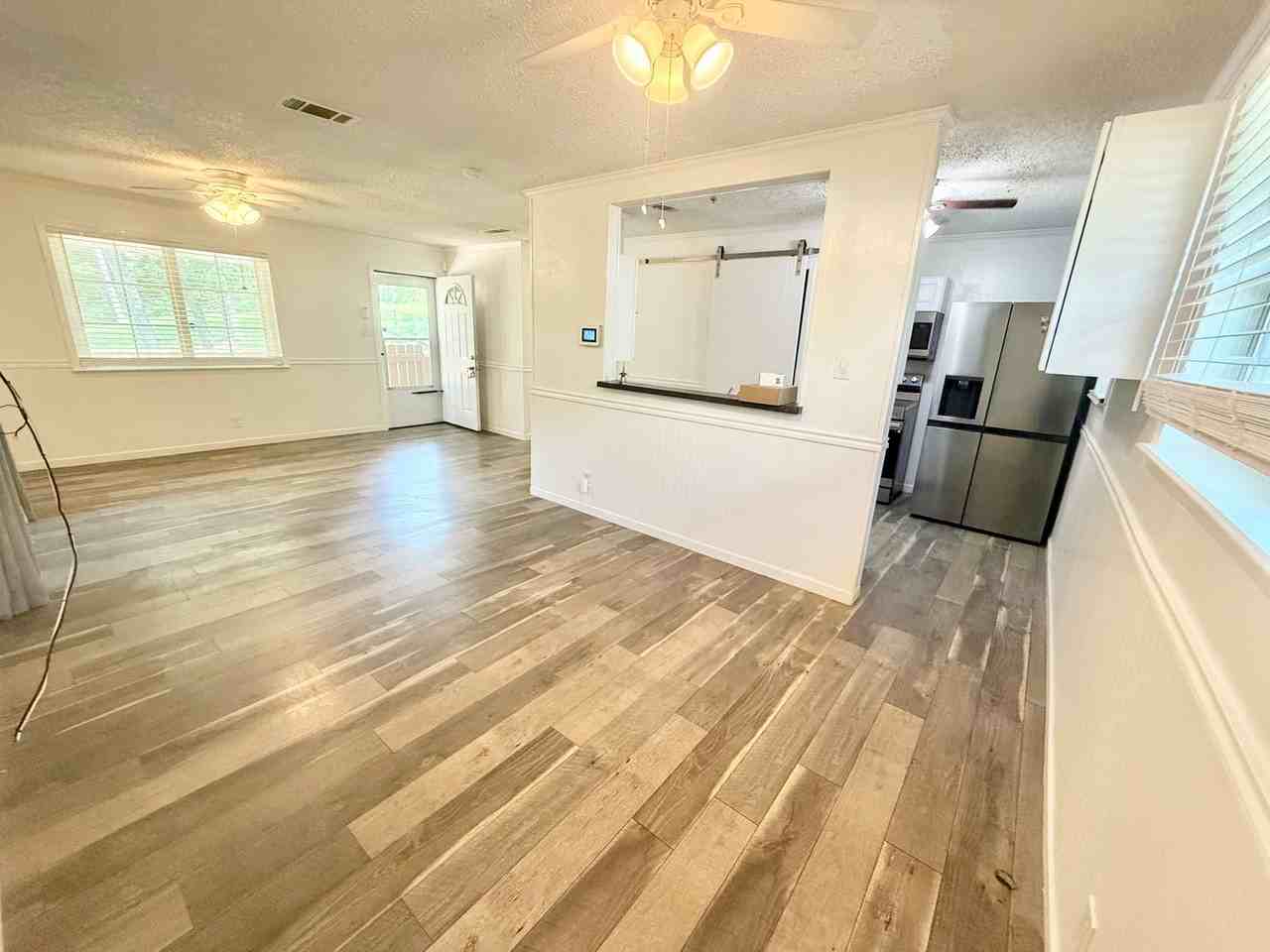 22675 Lakeway Hbr - Photo 5 of 22