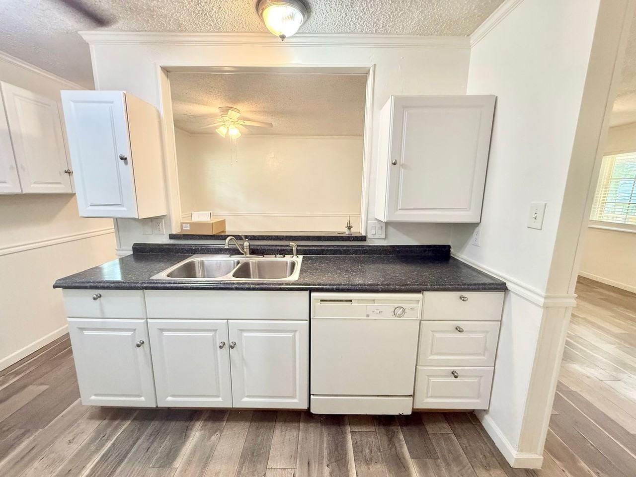22675 Lakeway Hbr - Photo 7 of 22