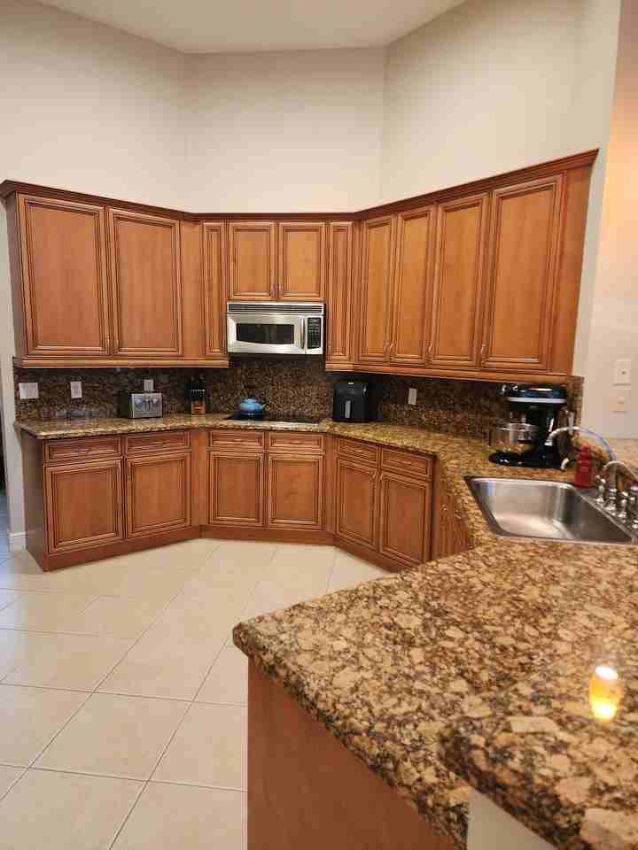 511 Sw Squire Johns Ln #NA - Photo 3 of 18