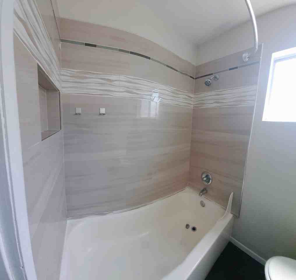 1631 Van Horne Ln - Photo 2 of 40