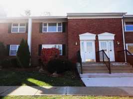 featured image of 40 Fox Hill Dr