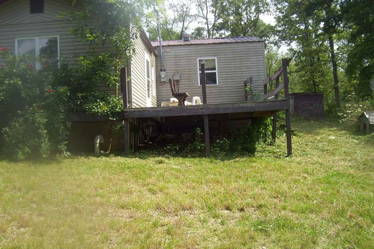 1383 Parkway Dr - Photo 4 of 6