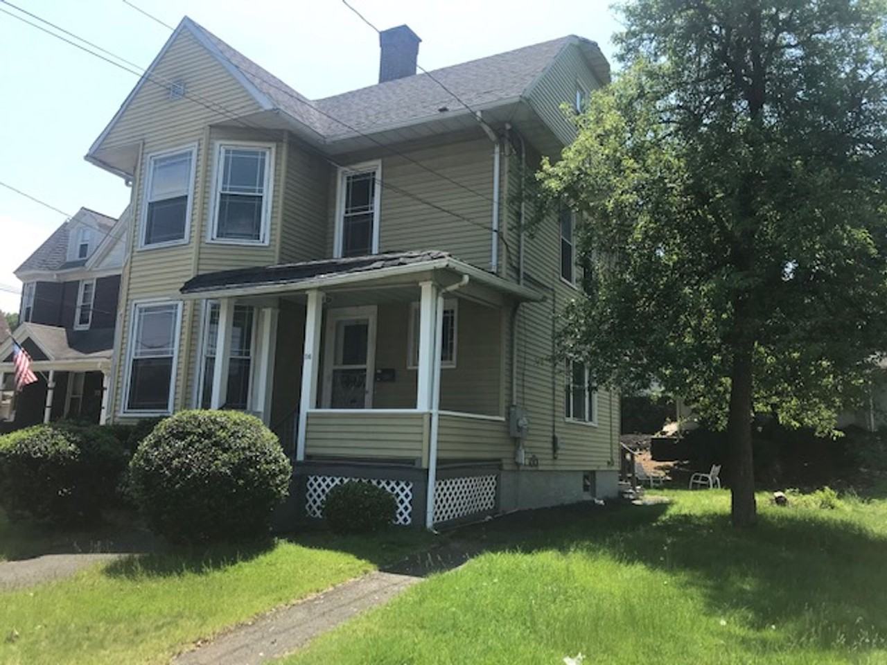 116 Howe Ave - Photo 2 of 23