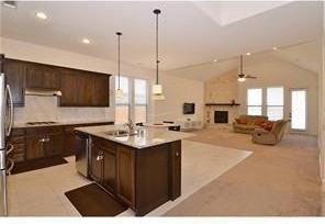 1809 Houghton Dr - Photo 2 of 31