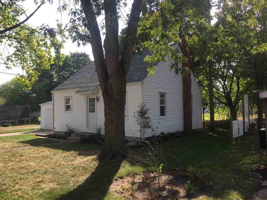 1318 Division St - Photo 2 of 13