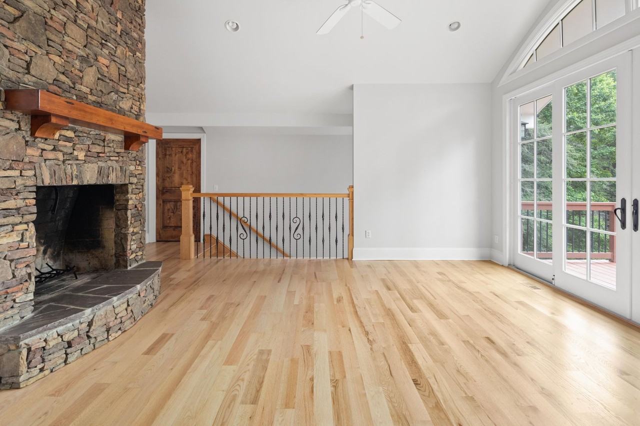 85 Forest Rd - Photo 5 of 36