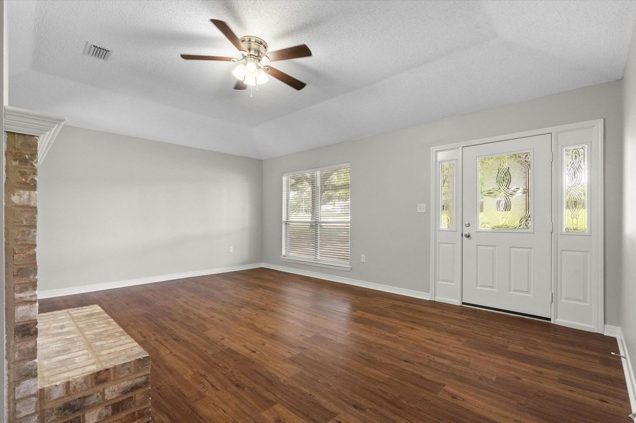 7260 Pecan Terrace Dr - Photo 2 of 20